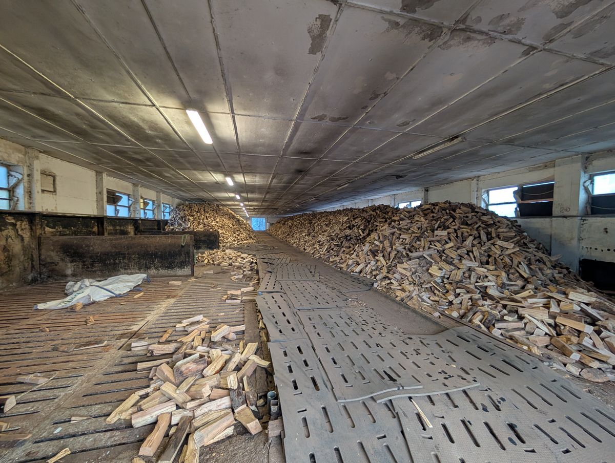 Forsthof Inselsberg Holzlager